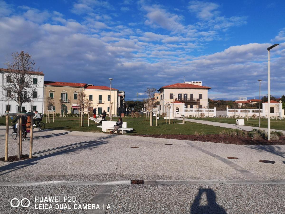 Bilocale Marina Di Pisa Lejlighed Eksteriør billede